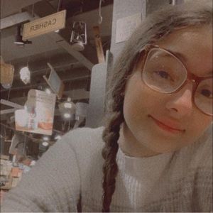 Meet your Posher, Hailey